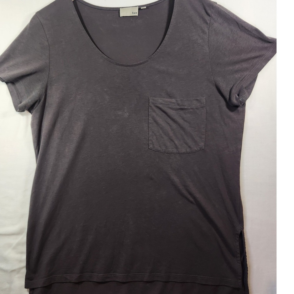 Wilfred Free Aritzia Charcoal Gray Pocket T-Shirt Scoop Neck High Low Hem Medium